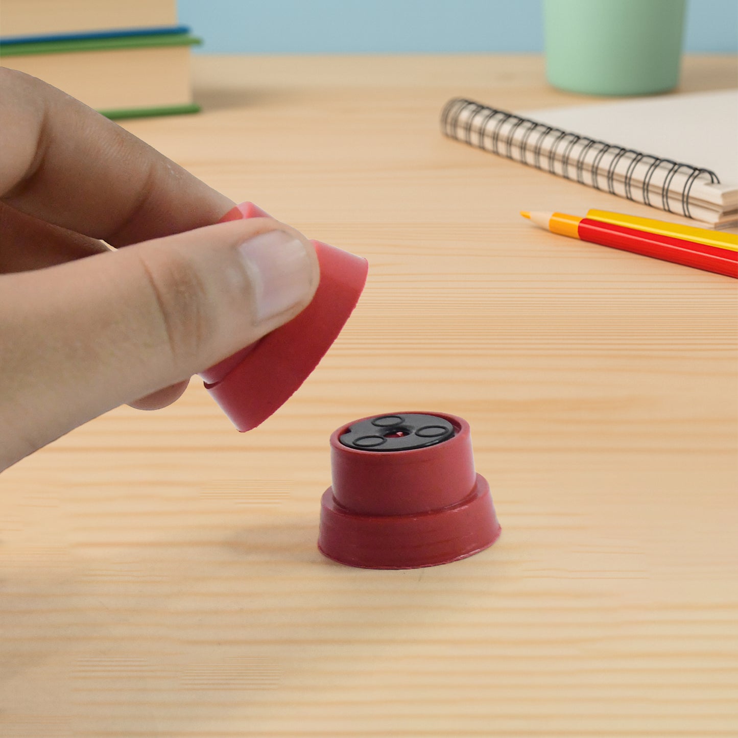 Magic Coin Pedestal Toy  Fun Illusion Trick For Kids (1 Set)